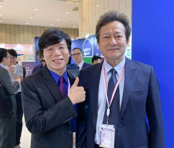 蕭弘道院長-首爾醫美診所-品牌故事 首爾醫美蕭弘道院長參加醫學研討會
